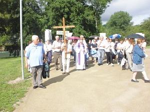 AOBR 2015 08 12 AU 16 LOURDES 2 PROCESSIONS MESSES CHEMINS DE CROIX (42)